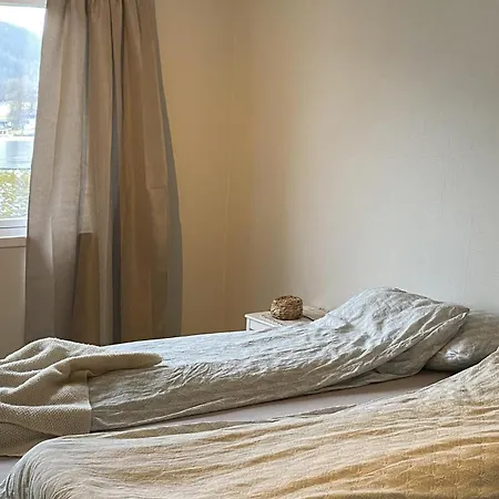 Amazing In With House Sea View بيت للعطل نورهايمسوند
