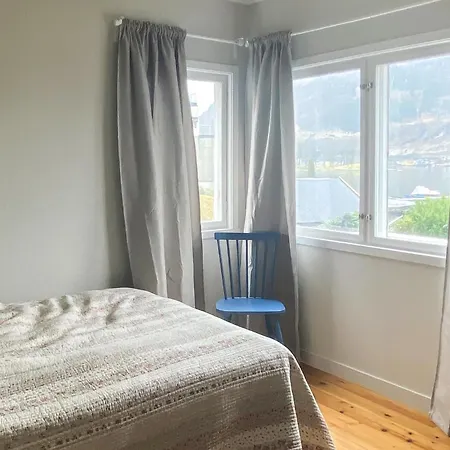 Amazing In With House Sea View نورهايمسوند